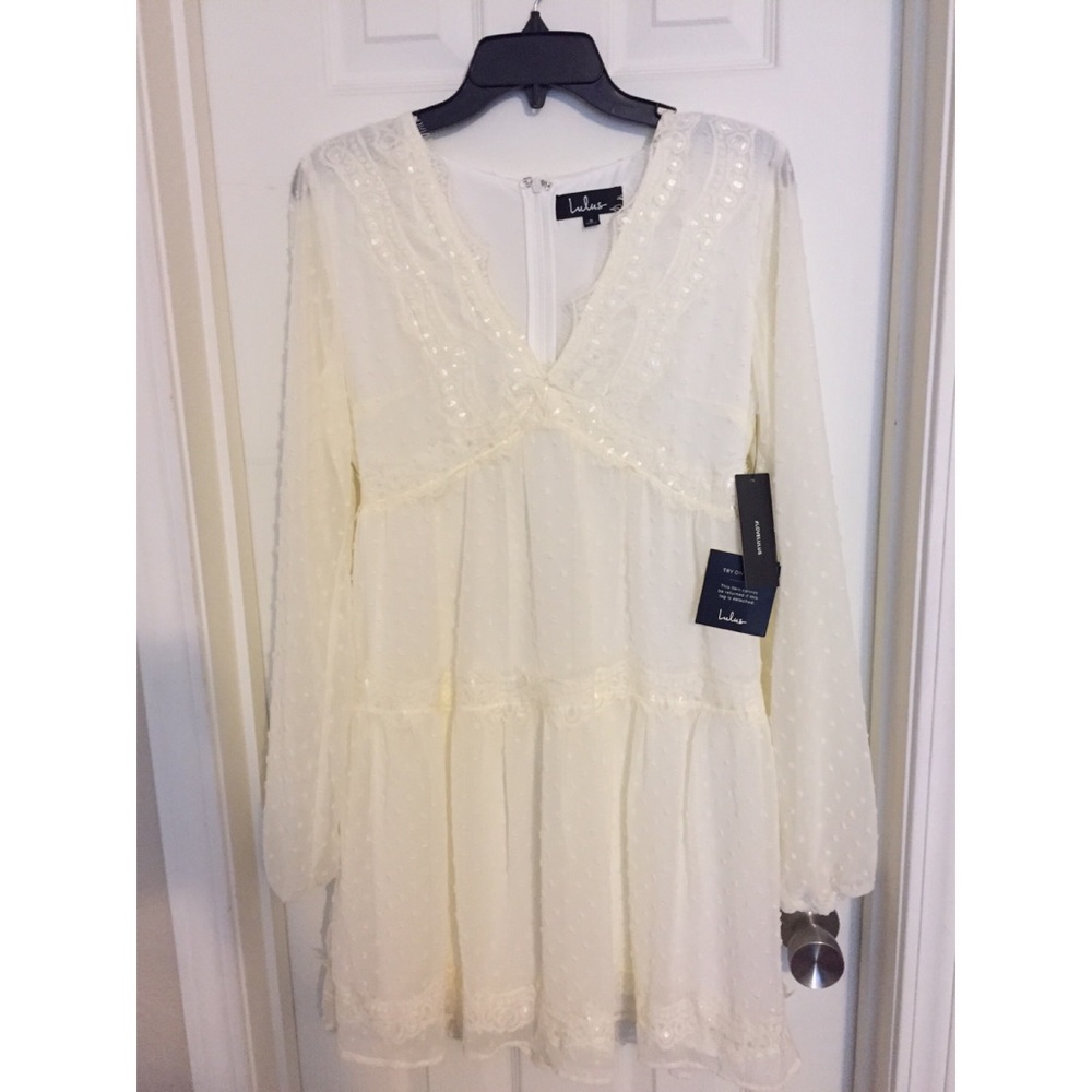 New with tags Lulus white dress